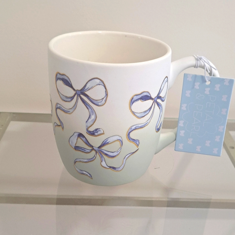 NWT- Petal And Pearl Bow Cottagecore Shabby Chic Fairycore Girly Magical Mug.